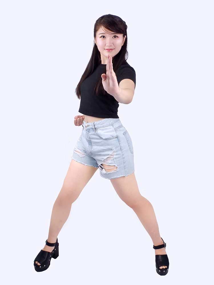 アクター 田中 琴梨